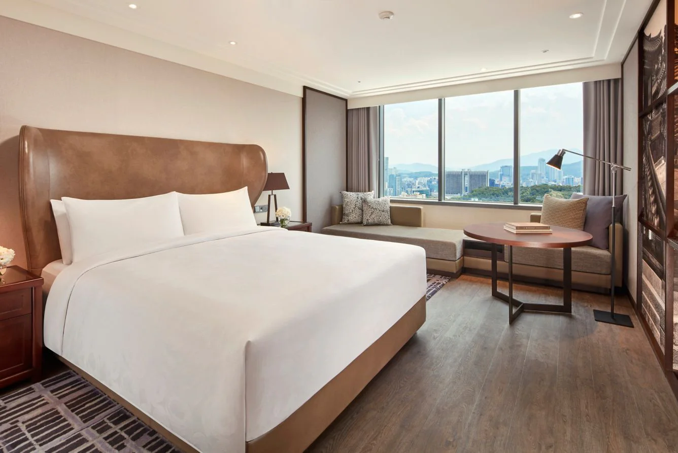 Guest room — 1 King at JW Marriott Hotel Seoul — verified room-category photograph